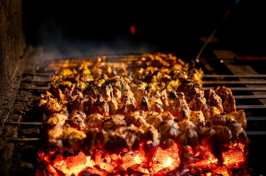 Émincé de Bœuf Halal au Wok Printanier aux Légumes Croquants et Sauce Soja Parfumée